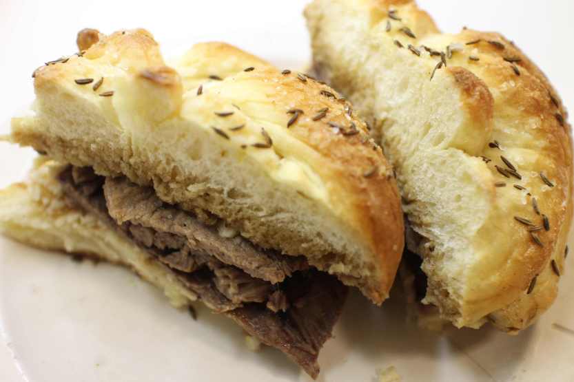 2013 0422 IMG_1486 Beef on weck