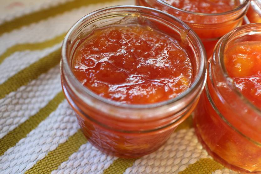 2013 0902 IMG_2838 Nectarine Jam