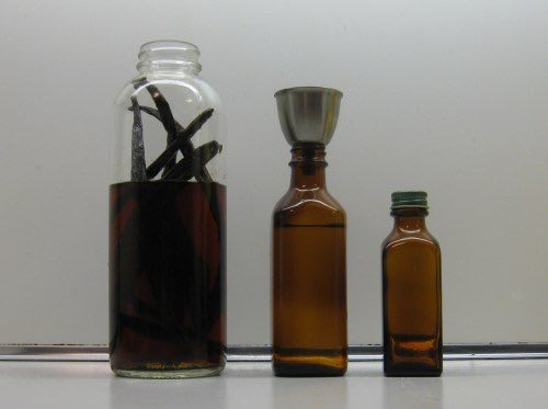 2015 0610 Vanilla extract